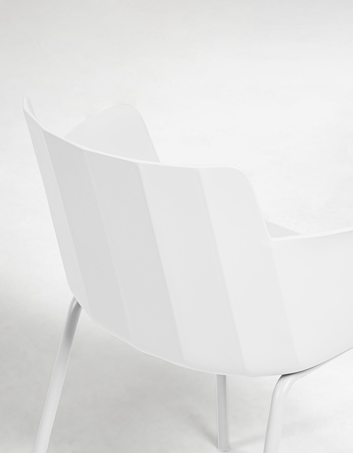 Chaise Hannia