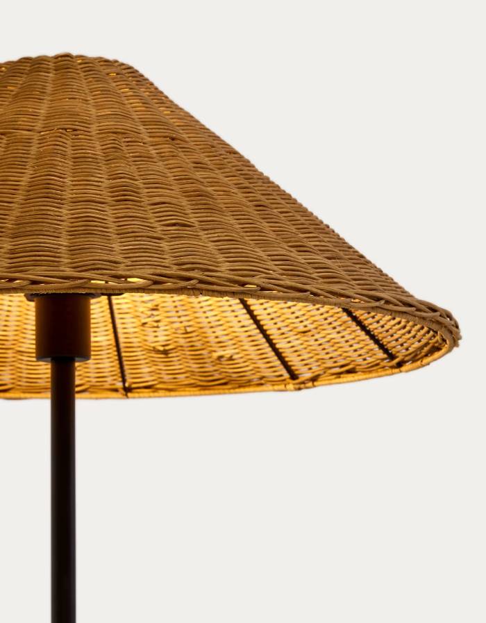 Lampadaire Urania en rotin et métal avec finition peinture noire