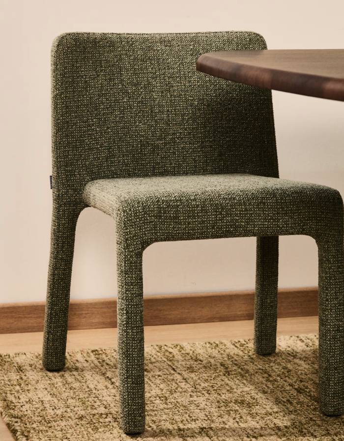 Chaise empilable Loria en chenille verte H76 cm L60.5 cm