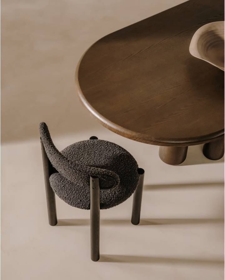MAILEN Table ovale en contre-plaqué de frêne Diam 220X105