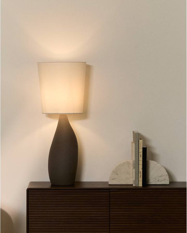 GRANDE LAMPE DE TABLE VIONA AVEC EFFET PIERRE TEXTUREE ET ABAT-JOUR
