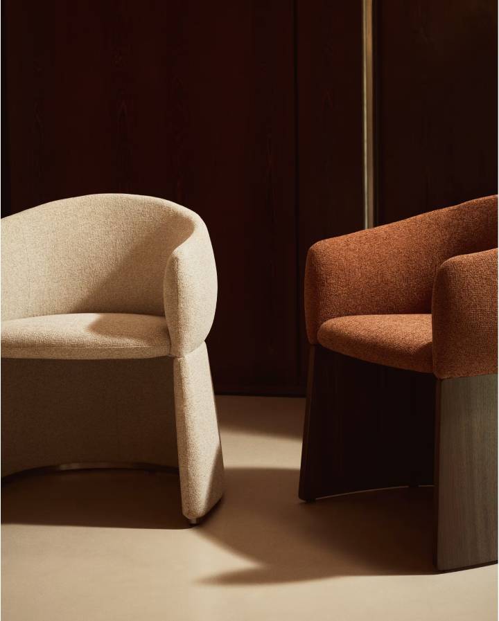 CHAISE BOSCA EN CHENILLE TERRACOTTA ET PLACAGE DE NOYER