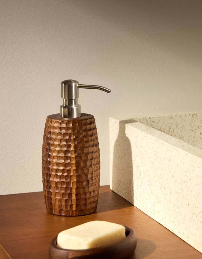 Distributeur de savon Fraz en bois d’acacia FSC 100%