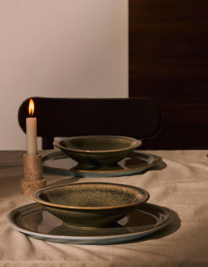 COVAL Assiette plate  en céramique marron